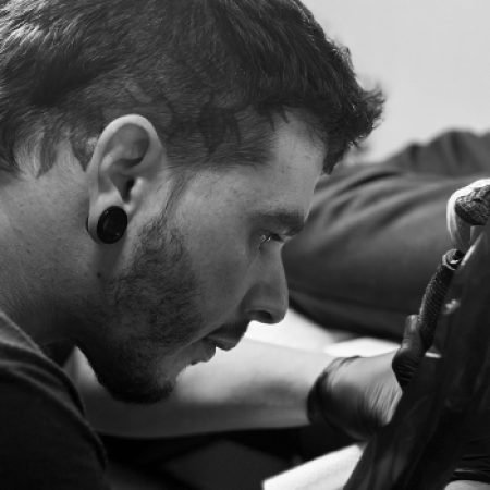 conoce al artista AARON